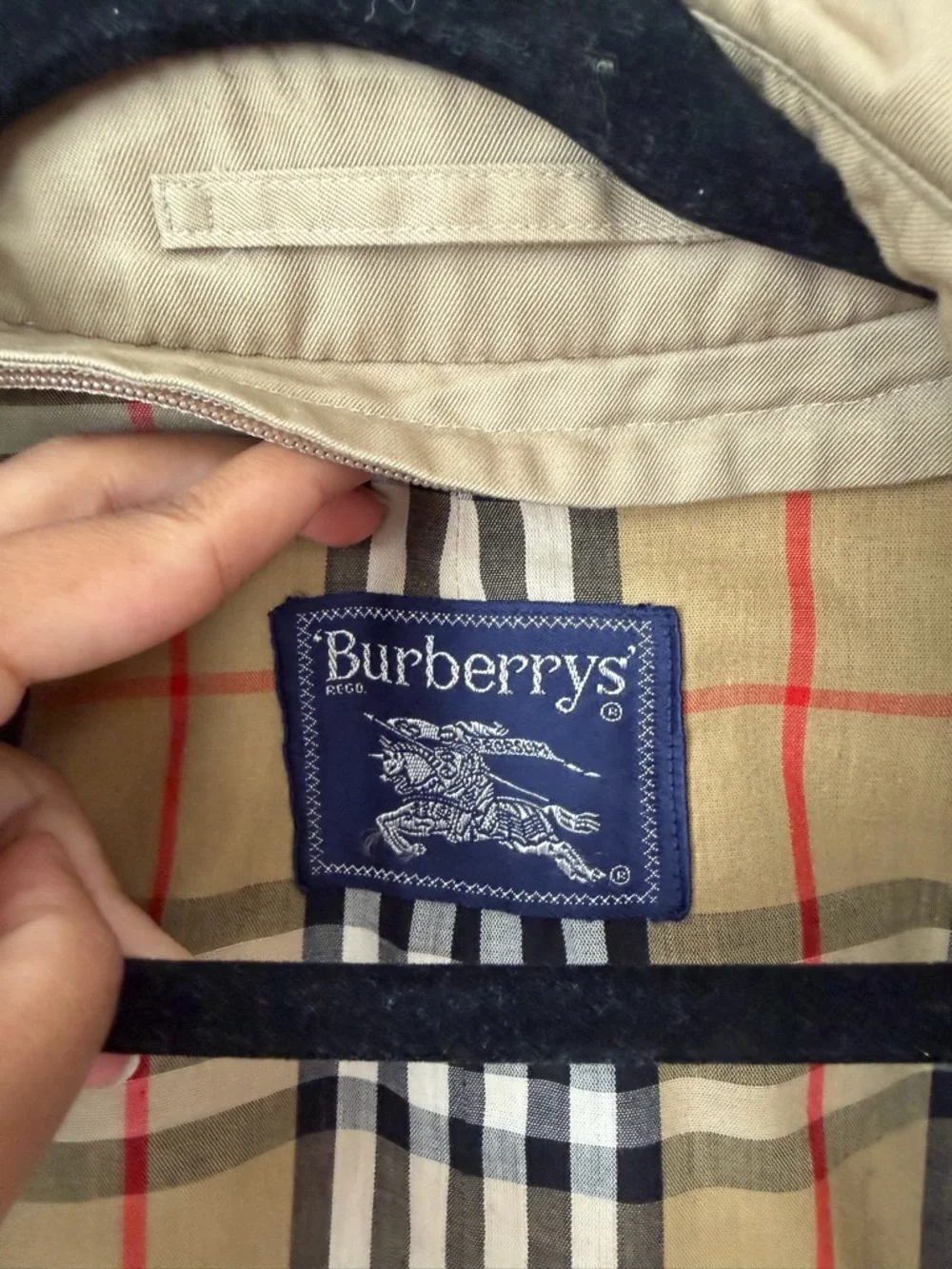 BURBERRY'S Trench Coat Size: Men Classi US small 38R small - Picture 13 of 16